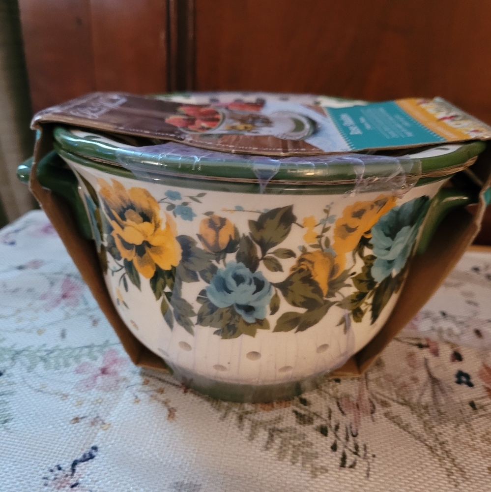 Pioneer Woman Ceramic Colander Strainer Drip Plate Set Rose Shadow NWT